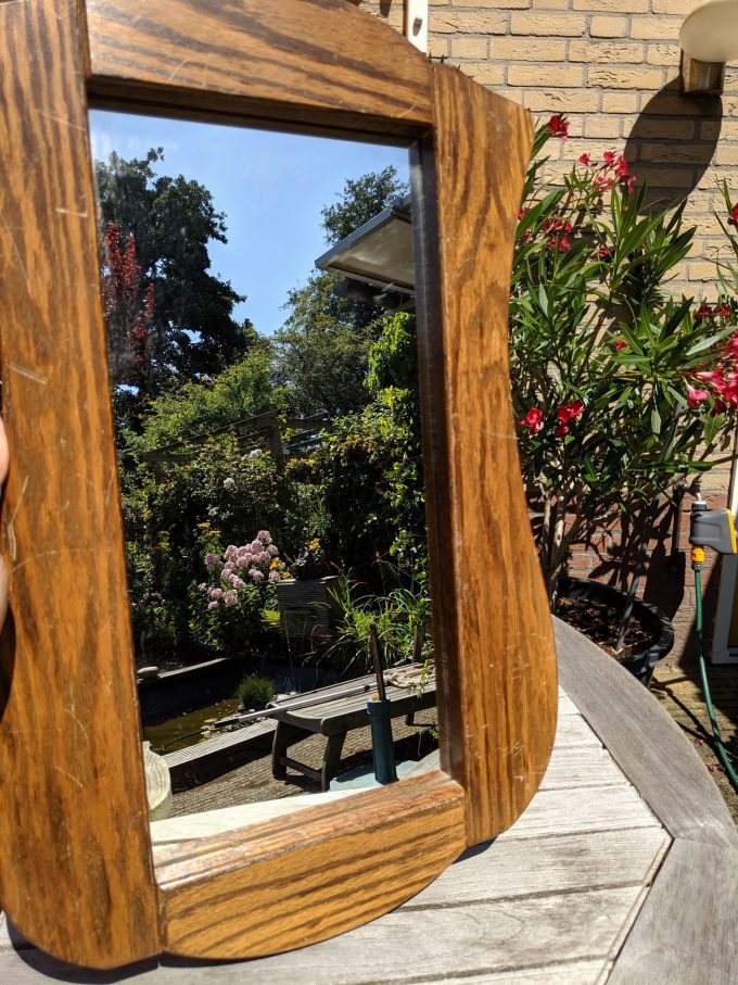 Bruine spiegel met zware massief houten lijst 2