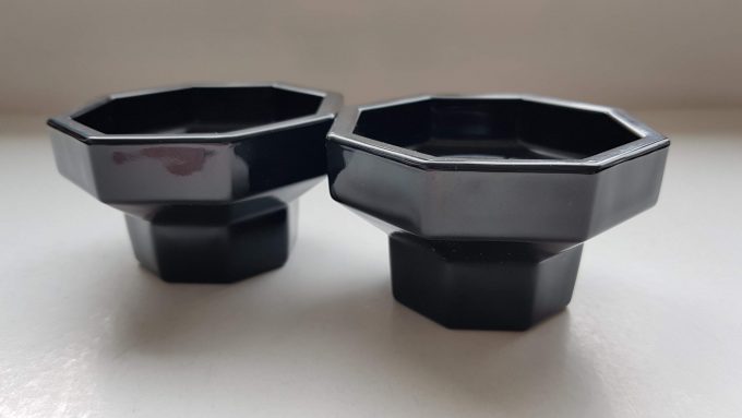 Arcoroc Octime France. Kaarsenhouders zwart. Geperst glas. Per set van 2. 1