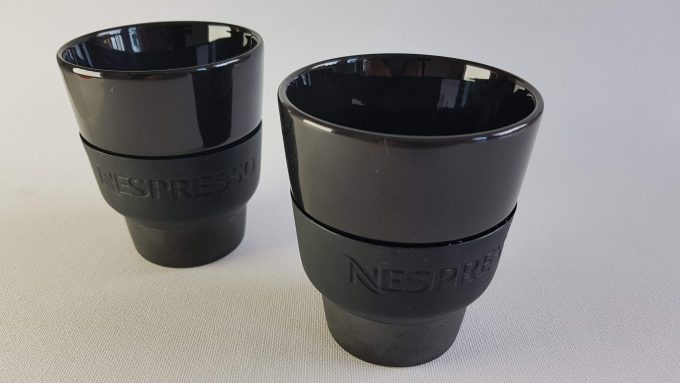 Nespresso Touch. Design David Geckeler/Frank Michels. Espresso kop zwart. 2x 4