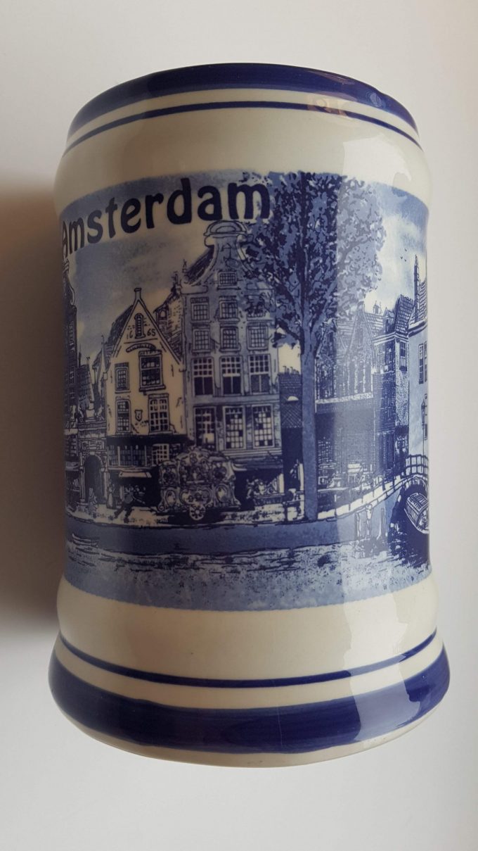 Delfts Blue. Delfino Holland. Bierpul Amsterdam met Grachtentafereel. 2