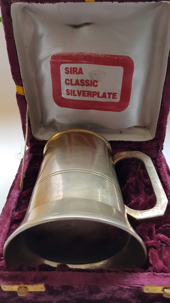 Sira Classic Silverplate. Vintage Bierpul silverplate in prachtige opbergdoos. 3