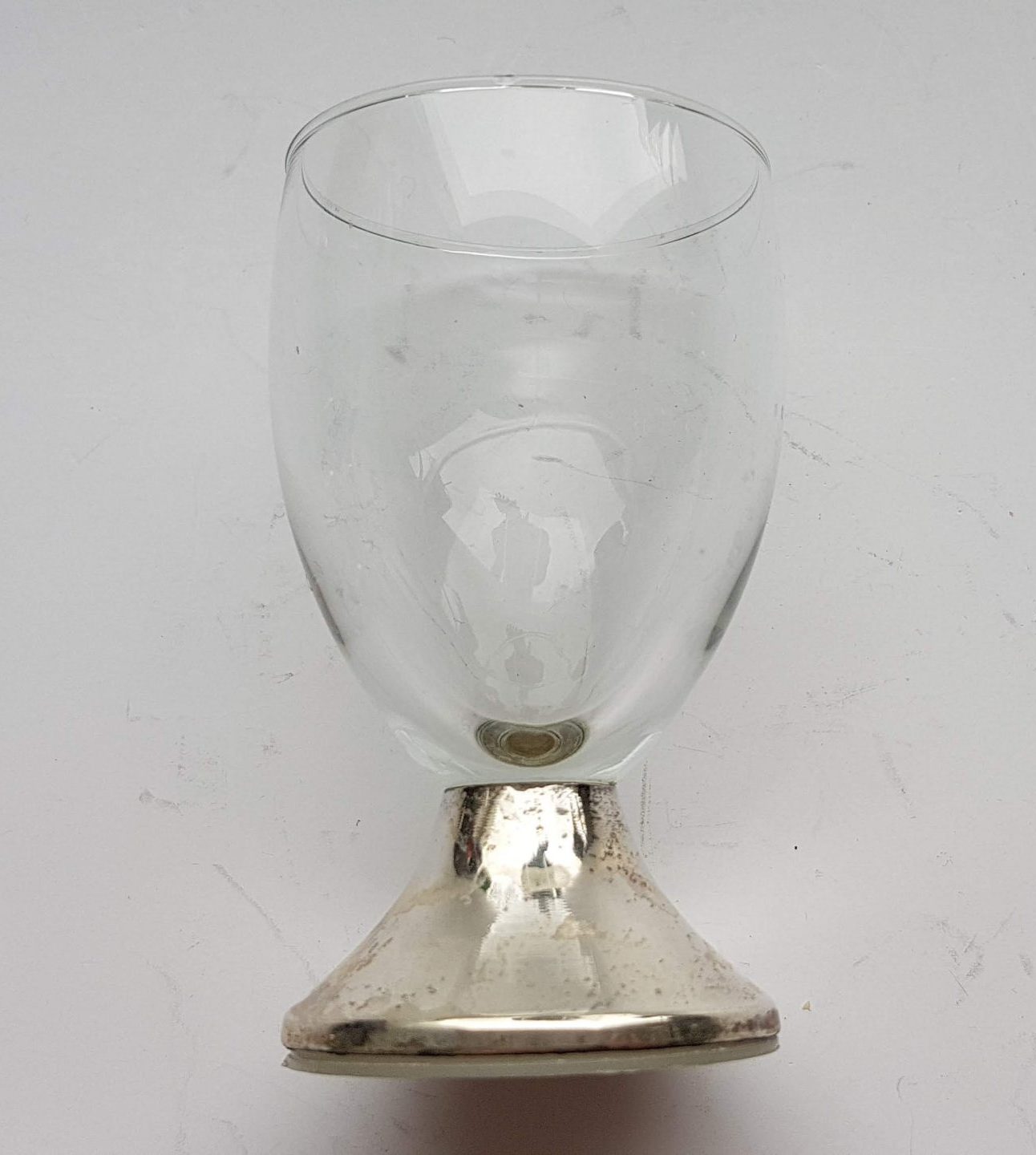 Verenigde Staten van Amerika Installatie wedstrijd Dorgento. Glazen met zilveren voet. Met zilvermerk in rand. 3 Borrel  glazen. Per set van 3 🌺 Vintage Webshop SennaBenna