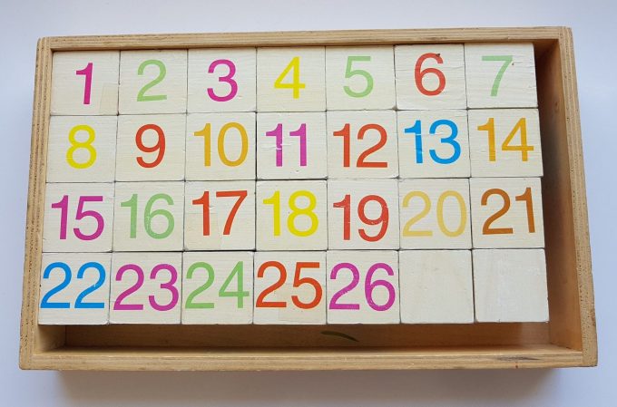 Eric Carle 2004. Blokpuzzel 28 blokjes. Cijfers, begrippen, afbeeldingen. 1