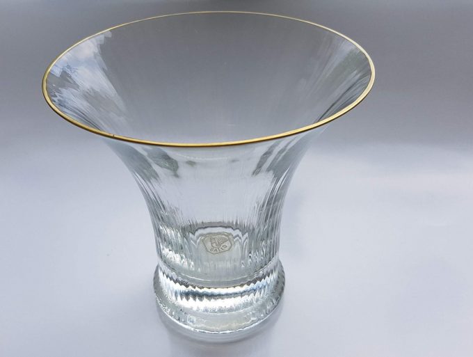 Gallo Design / Villeroy & Boch. Bloemenvaas glas met gouden rand. Kelkvorm. 1
