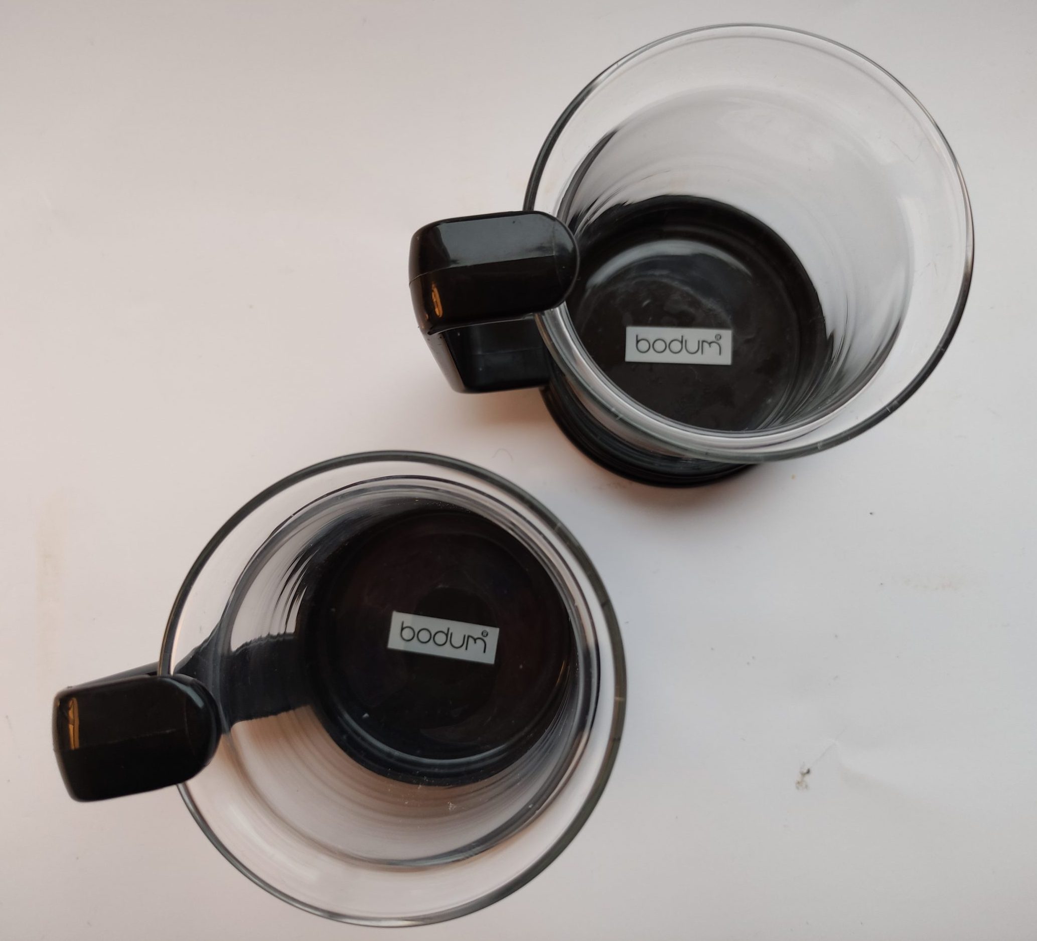theorie Strak Senator Bodum Made in Switzerland. Theeglas met plastic houder zwart. Per set van 2  🌺 Vintage Webshop SennaBenna