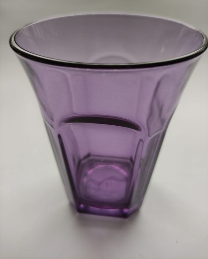 Guzzini. Waterglas paars rond met 4 hoeken. Per set van 2. 1