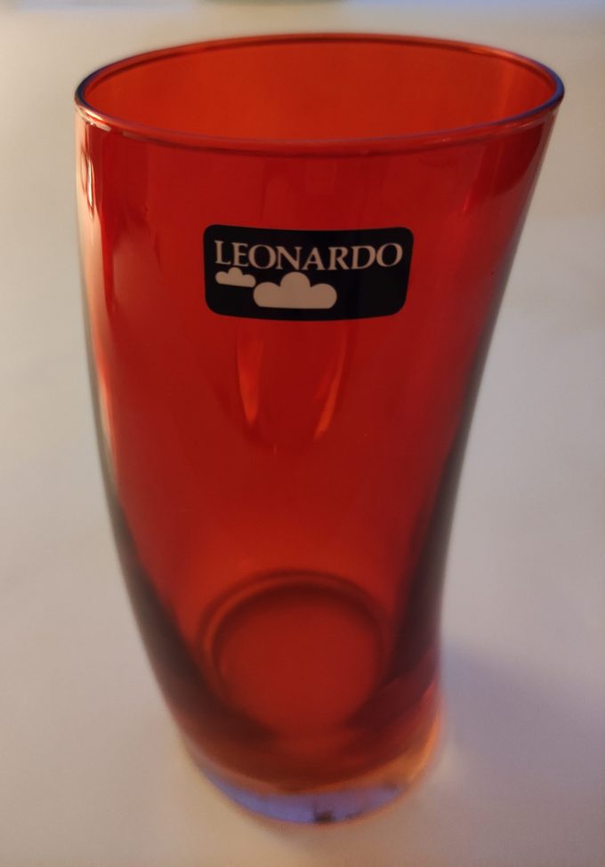 Leonardo Swing. Waterglas rood. Groot gebogen vorm. Set van 2. 1