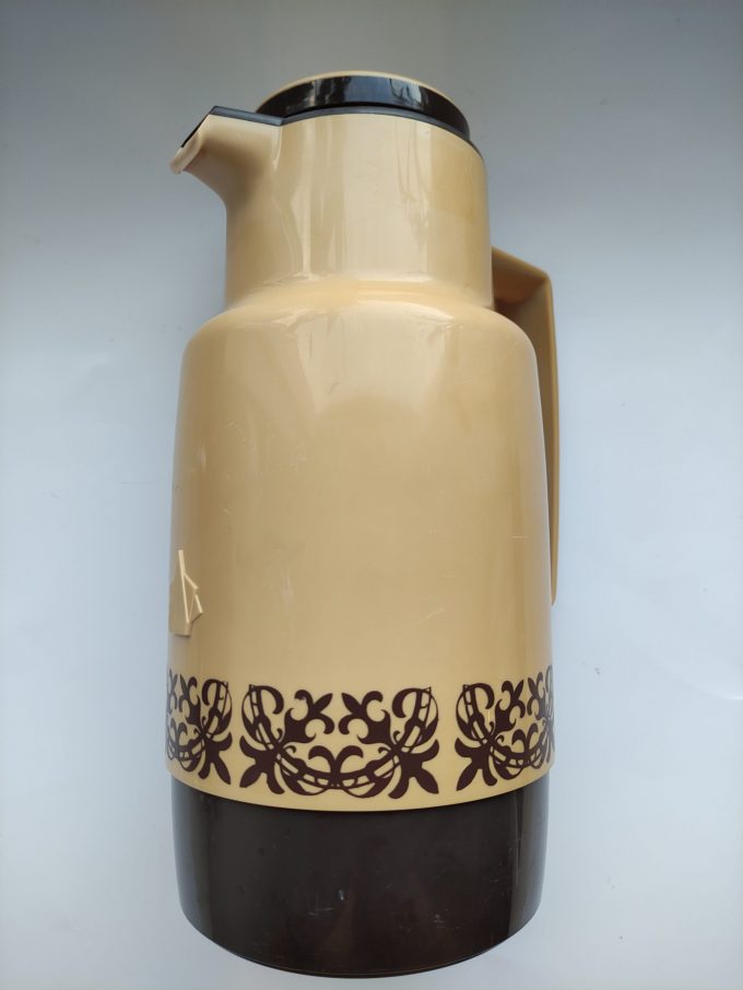Alfi, Made in W- Germany.Thermoskan twee kleuren bruin. Glas-nr.180-1 2