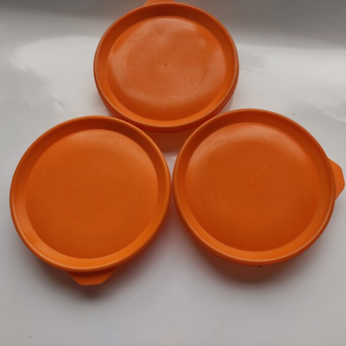 Arcoroc France. Voorraadschaal / Nestschaal 14.5 x 3 cm. Met afsluitbare rubberen deksel. Oranje/rookglas. 1