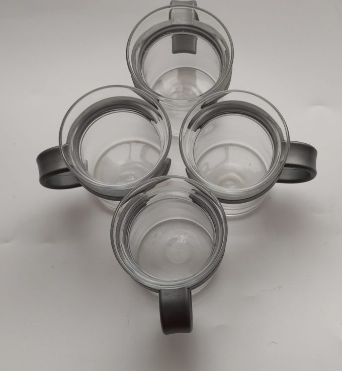 Bodum. Made in Switzerland. Theeglas met grijze houder Per set van 4. - Afbeelding 2