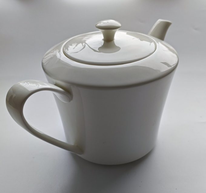 Rosenthal White Curve. Premium Bone China. Theepot wit. - Afbeelding 3