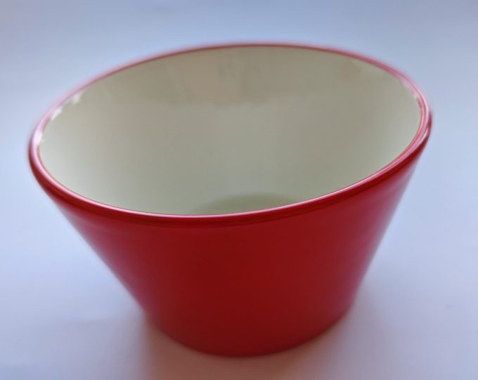 Schaaltjes rond. Rood Wit . Pagnossin. Made in Italy. Per set van 6.