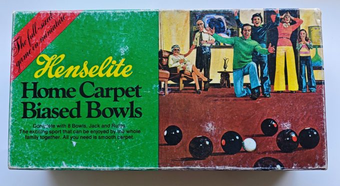 Henselite Home Carpet Biased Bowls. Made in Australia. Kamerbalspel.