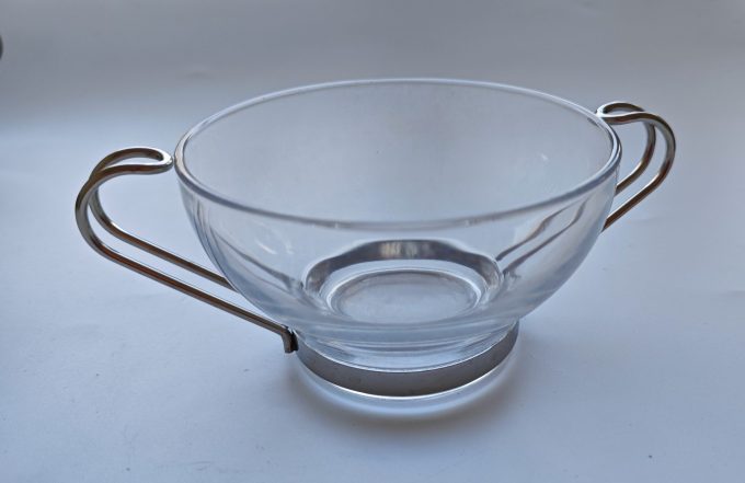 Vitrosax. Soepkom glas met rvs houder. Per set van 4