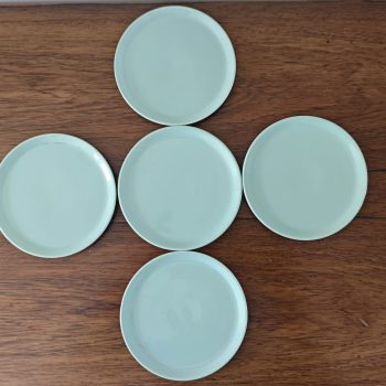 Vintage Royal Goedewaagen. Gouda. Made in Holland.  Bordje Crème Groen.  (13 x 2 cm) per set van 5.