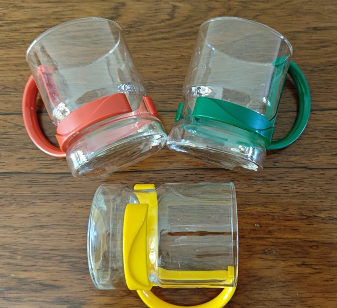 Theeglazen met kunststof handvat. Rood Geel Groen. Per set van 3 - Afbeelding 2