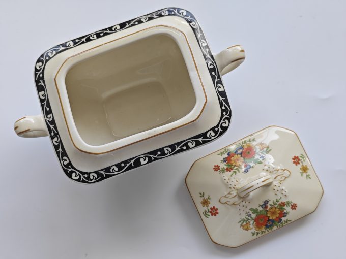 Wood's Ivory Ware. England. Suikerpot . Rijk bewerkt - Afbeelding 2