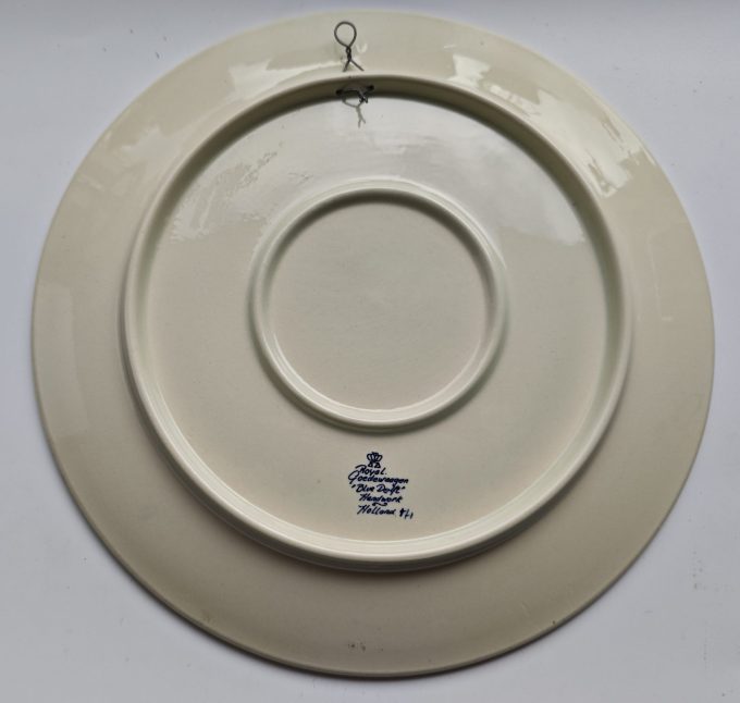Royal Goedewaagen,  "Blue Delft". Handwork Holland.  Wandbord Beroepen. De Hoefsmid. - Afbeelding 2