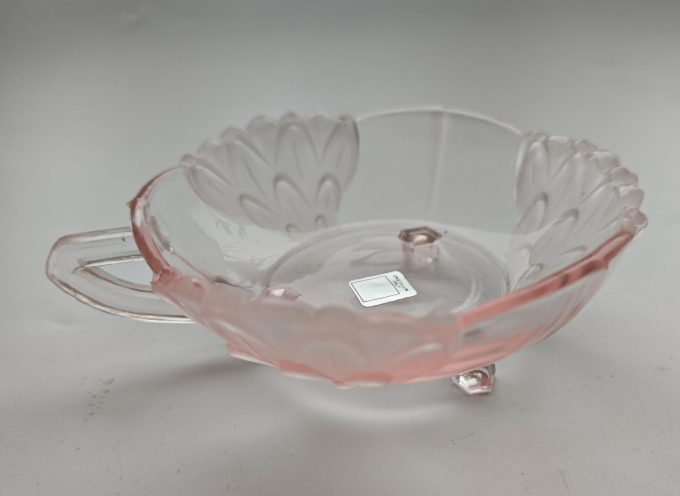 Mikasa Tivoly.  Made in Italy. Christallin.  Kopje roze  glas met tulpendesign. Per set van 2