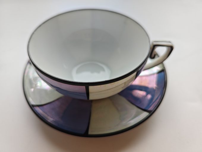 MZ Altrohleu CMR,  Czechoslovakia. Bone China. Art Deco Koffie Kop en Schotel. Per set van 2 - Afbeelding 2