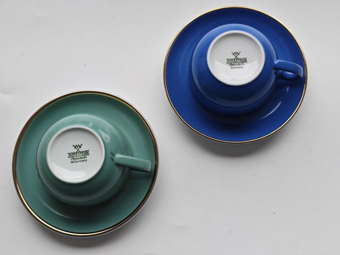 Mitterteich Bavaria Germany. Espresso /Mocca Kop en Schotel. Azuur en Wit. Blauw en Wit. Gouden rand . Per set  van 2 - Afbeelding 2