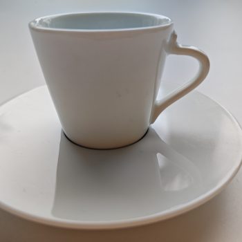 Nespresso. Collections André Puttman.  Espresso /  Ristretto kop en schotel wit.  Per set van 2