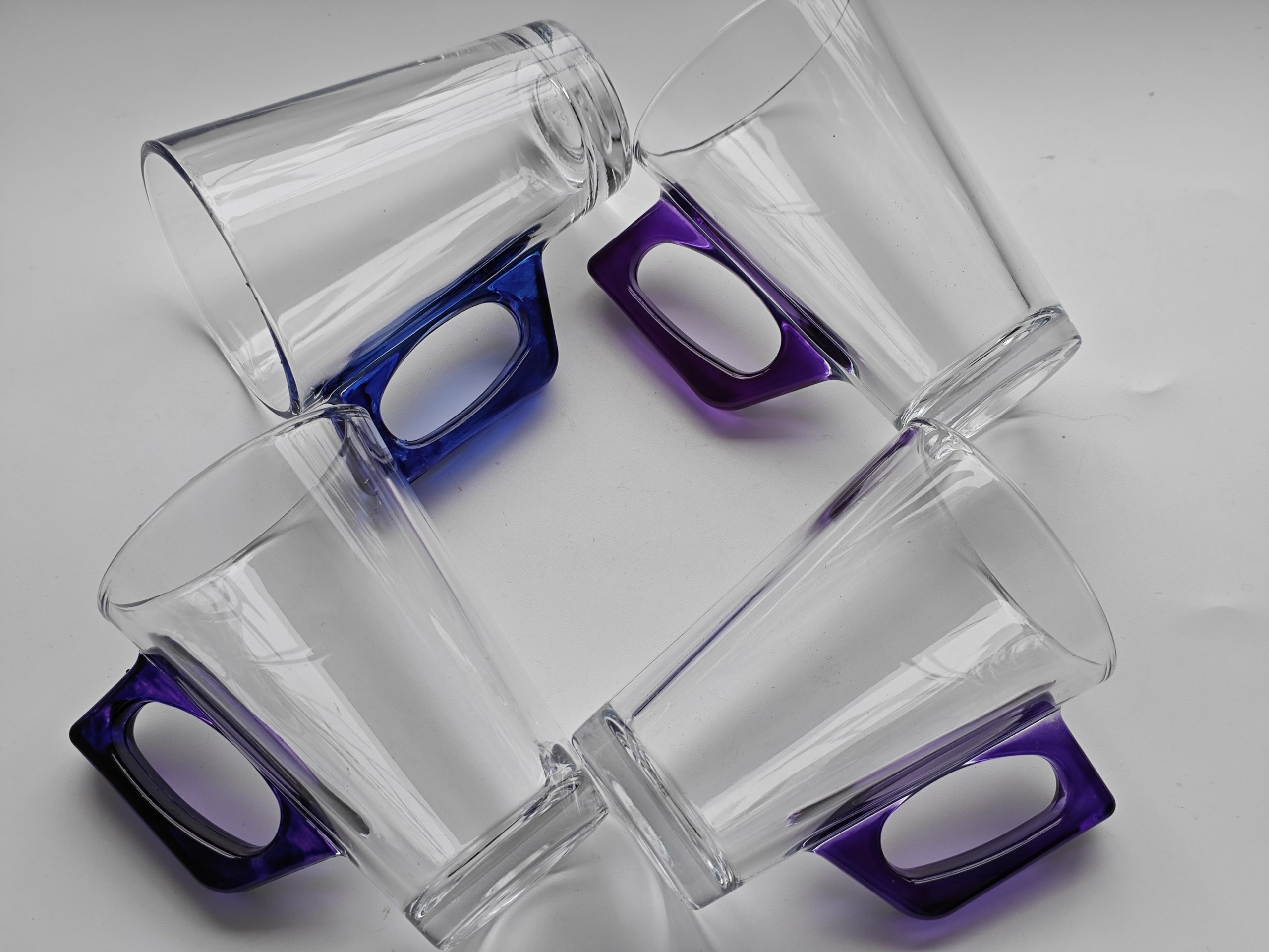 Vintage theeglazen set (Pagnossin?) + sfeervol theeboek “THEE” 1 Vintage theeglazen set (Pagnossin?) + sfeervol theeboek “THEE”